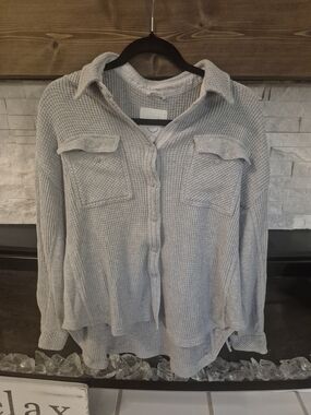 aerie Light Gray Waffle Knit Button-Down Shirt Oversized Ptp 26